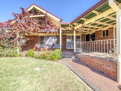 16 Ingrid Place, Dubbo