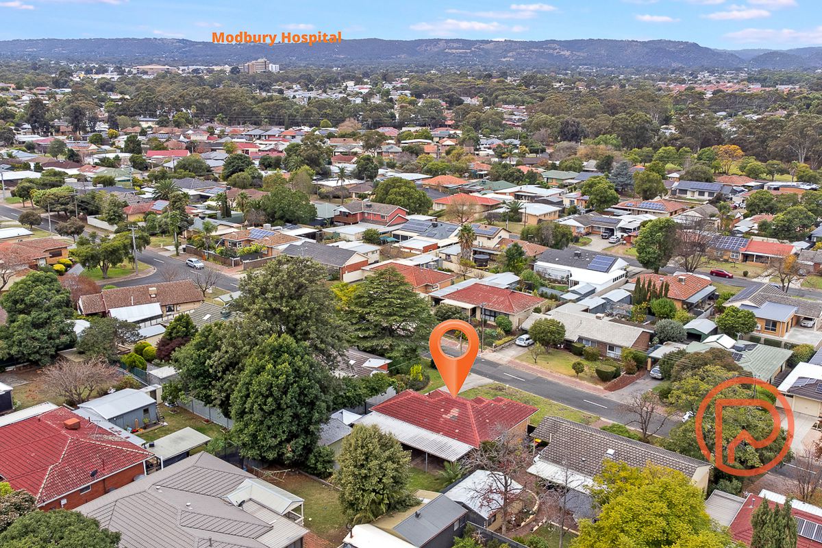 26 Knightsbridge Avenue, Valley View