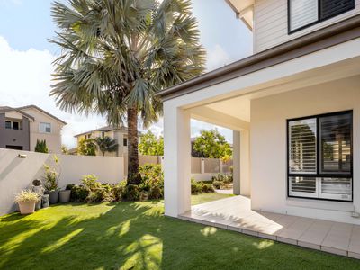 16 Hillcroft Place, Belmont