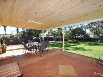 16 Hellyer Court, Dubbo