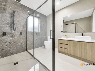 18 Ambient Crescent, Beveridge