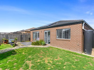 94 Haze Drive, Point Cook