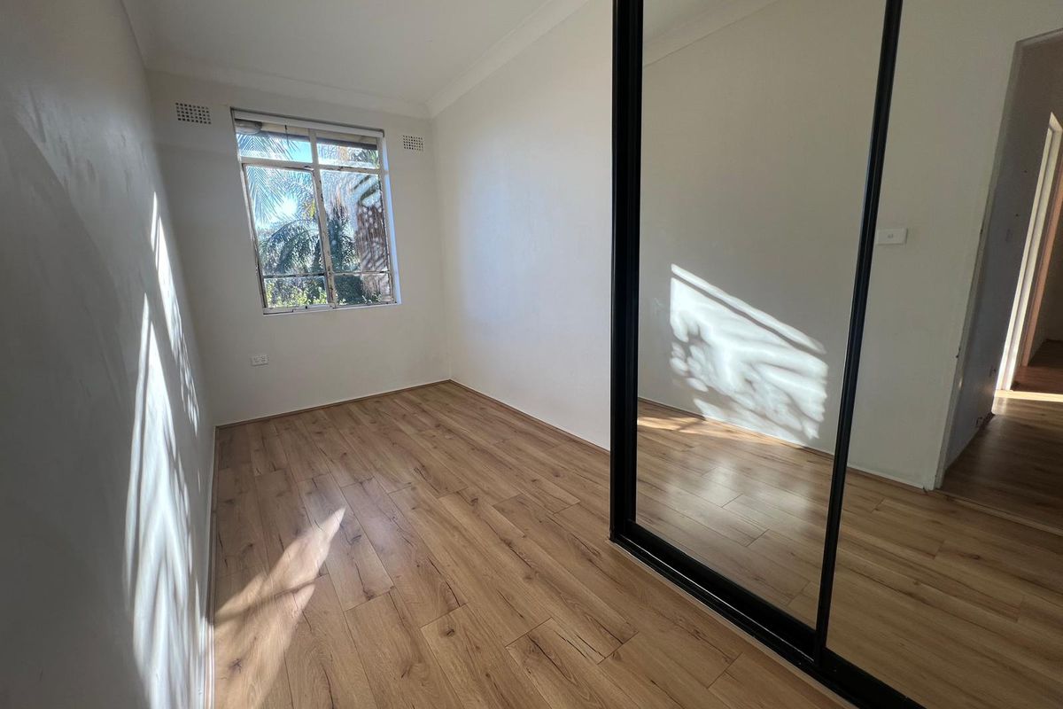 6 / 297-299 King Georges Road, Roselands