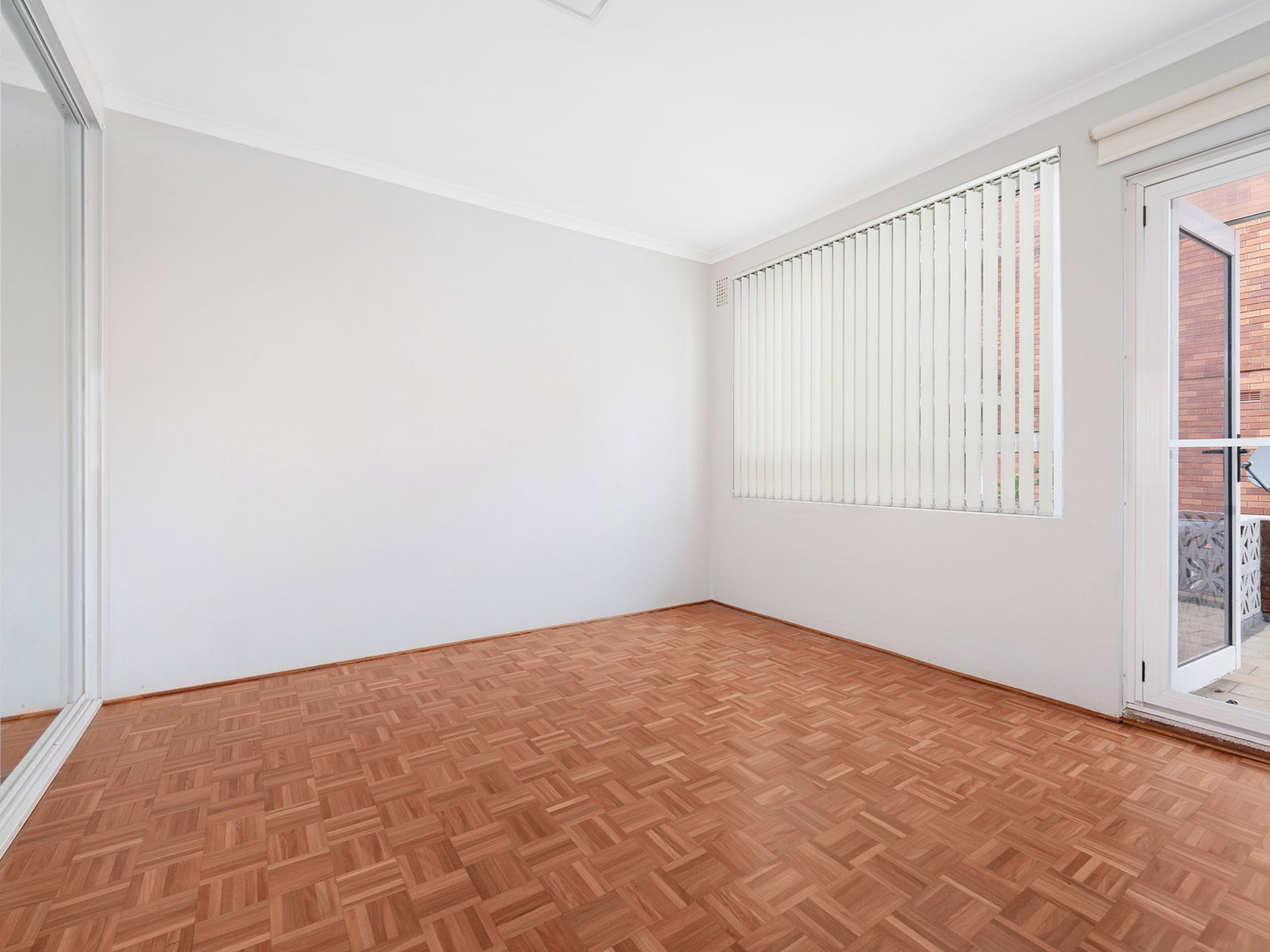 1 / 2 Brittain Crescent, Hillsdale