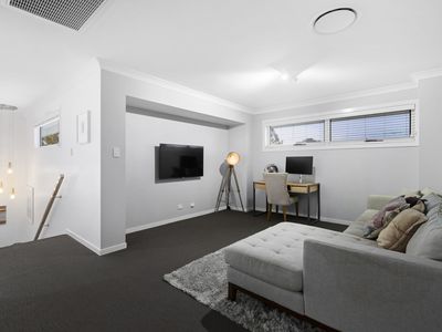 2 Foxwood Circuit, Wakerley