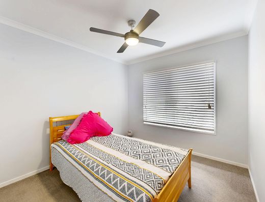 Spacious Family Living with Side Access and a Large Shed image 12