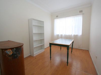 25 Kirrang Avenue, Villawood