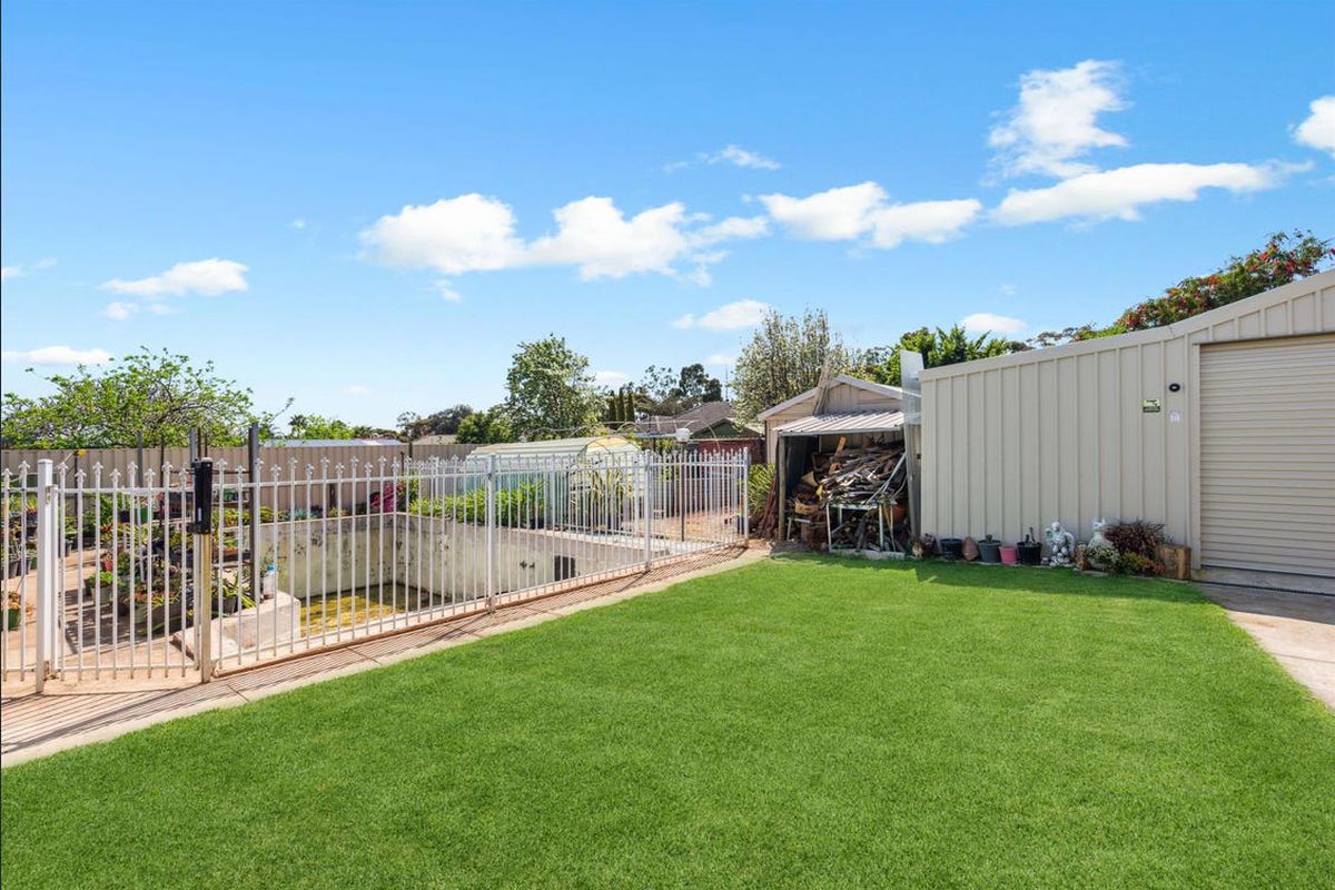 42 Garnet Drive, Salisbury East