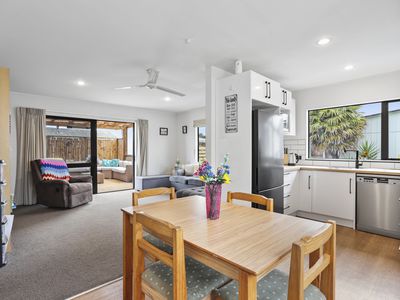 2 Mary Keane Lane, Parakai