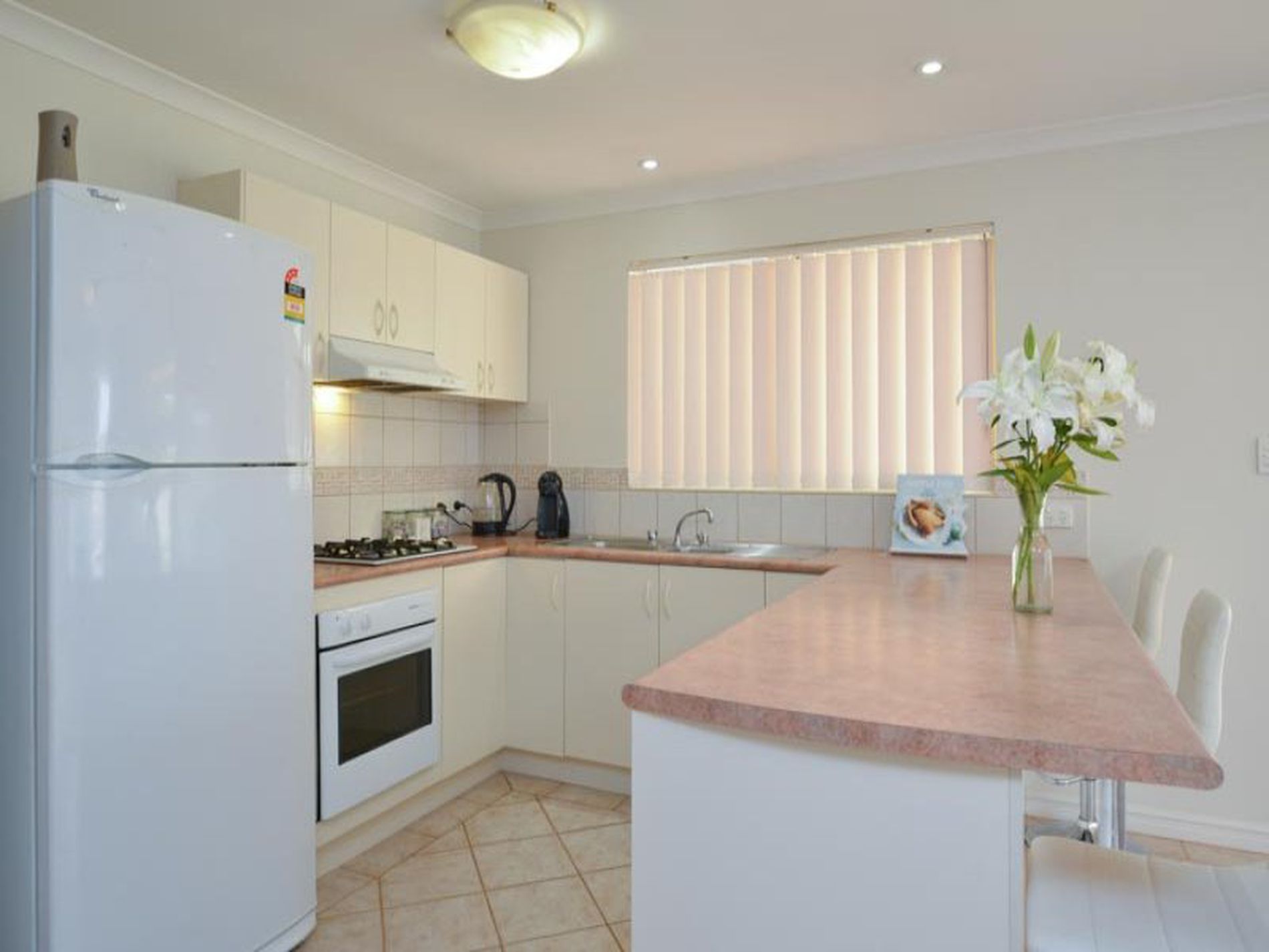 2B Fairlie Way, Broadwood