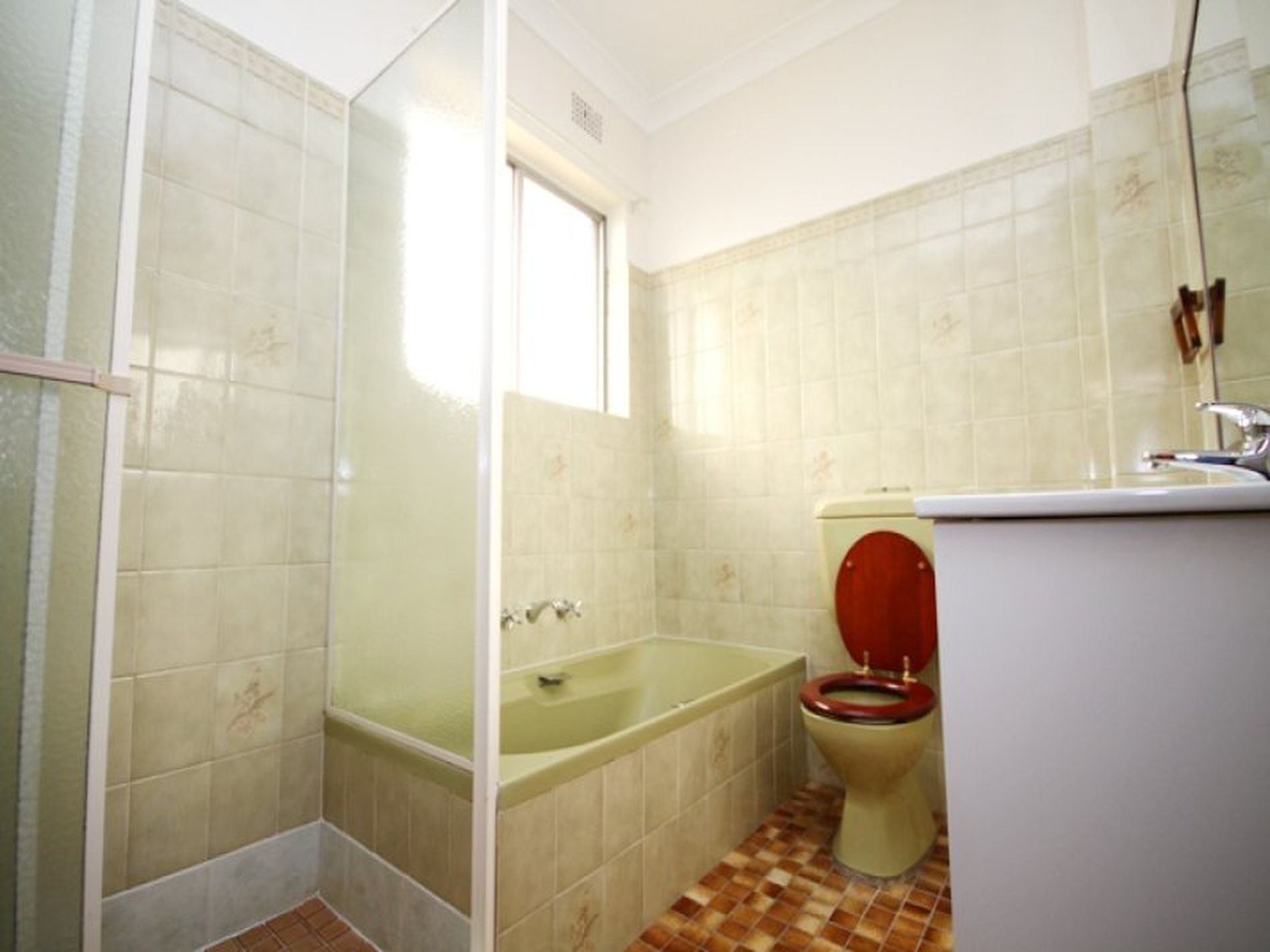 113 Yangoora Road, Lakemba