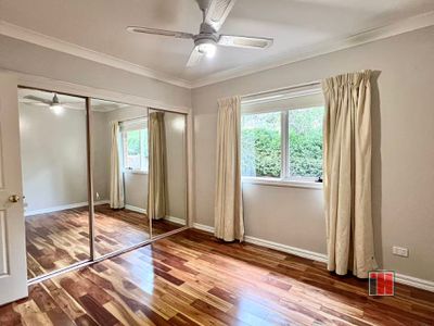 6 Hollyoak Rise, Eltham North