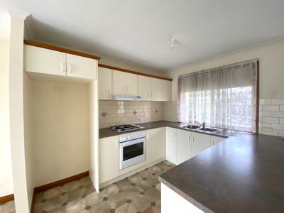 2 / 18 Kielli Drive, Warrnambool