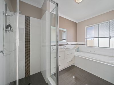 61 St Leonards Boulevard, Dayton