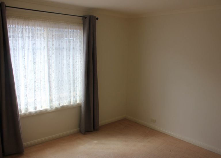 2 Phyllis Court, Trott Park