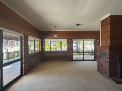 - Loomberah Road, Tamworth