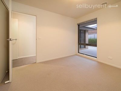 56 BALLARA DRIVE, Wodonga
