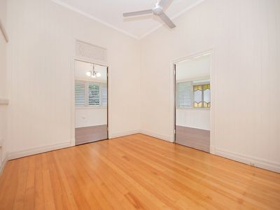 107 Eyre Street, North Ward