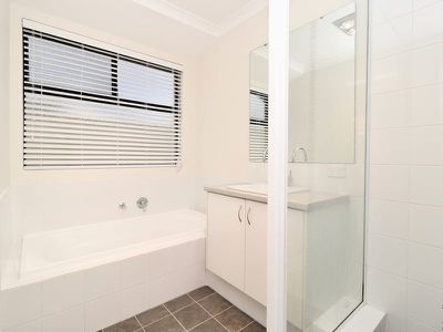 11 Wanderer Parkway, Baldivis