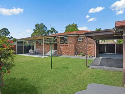 42 Tallagandra Drive, Quakers Hill