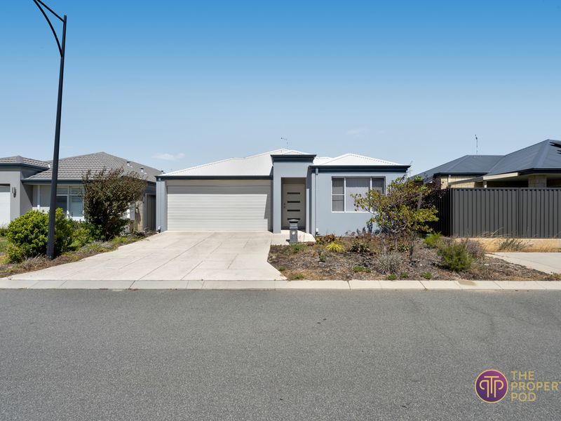 4 Sunstone Boulevard, Treeby