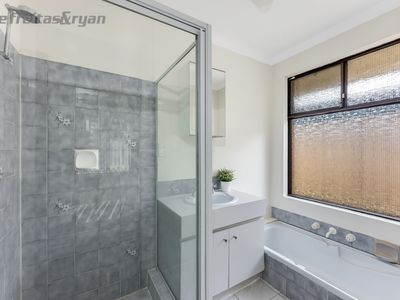 33 Abernethy Grove, Seville Grove