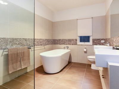 7 Fairsea Grove, Rye