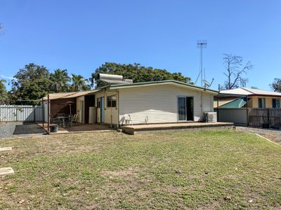 12 MacKenzie Drive, Moranbah