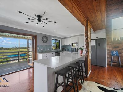 35 Hope Street, Red Head