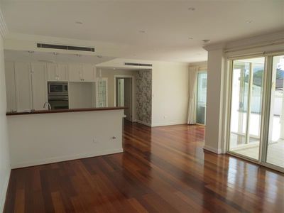 2 / 7-9 Church Street, Wollongong