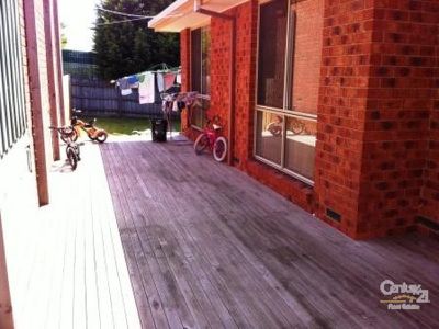 6 The Mews, Hampton Park