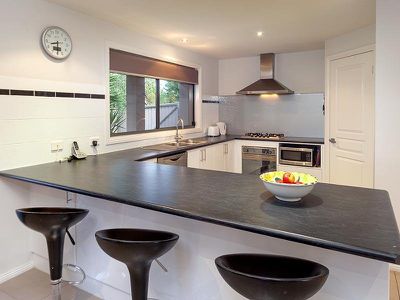 16 HEMLOCK COURT, Baranduda