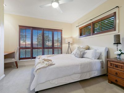19 The Heights, Underwood