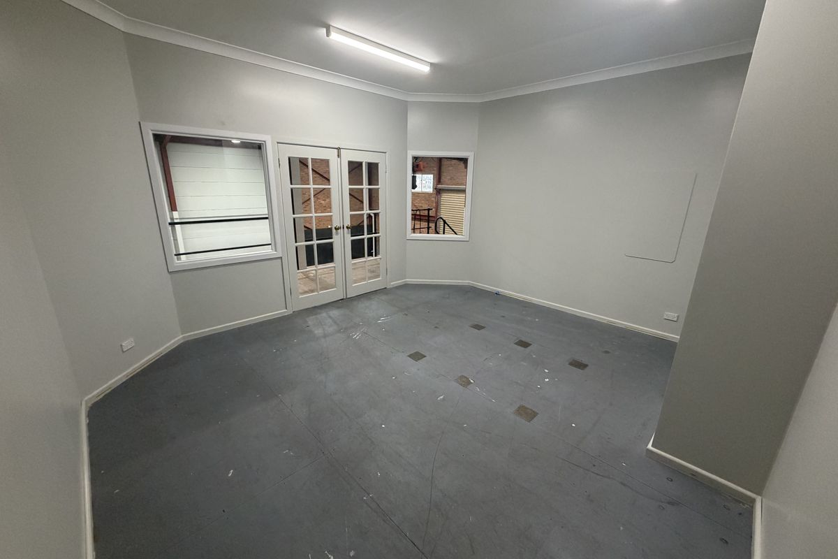 11 Yalgar Road, Kirrawee
