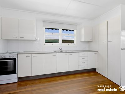 774 Beechwood Road, Beechwood