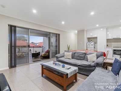 6 / 150 Ravenswood Drive, Nollamara