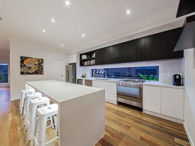 93 Feathertail Pl, Wakerley