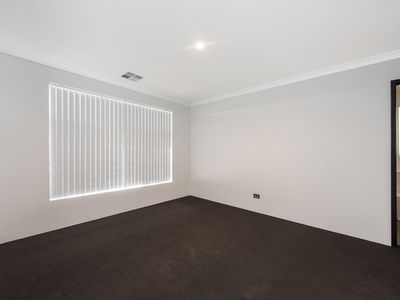16 Mainmast Way, Port Kennedy