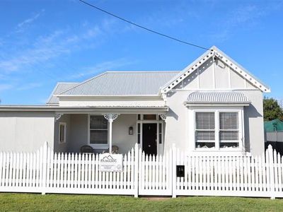 14 Queen Street, Forbes