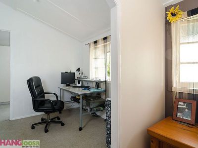 33 Poinciana Avenue, Tewantin
