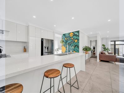 5 Girringun Parade, Mount Peter