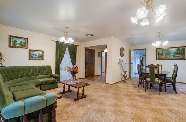 10 Mitford Crescent, Craigieburn