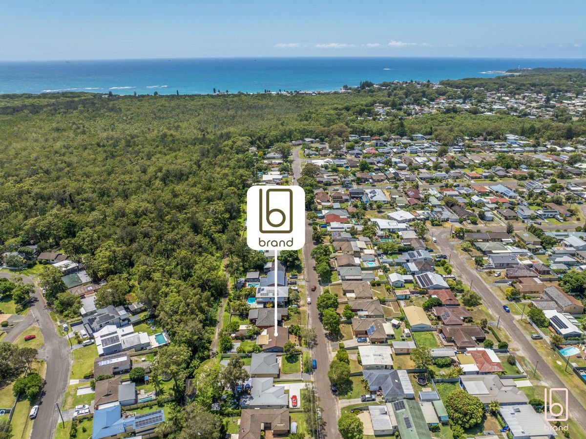 16 Nicholson Crescent, Toukley