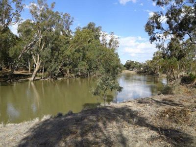 6511 Swan Hill Road, Moulamein