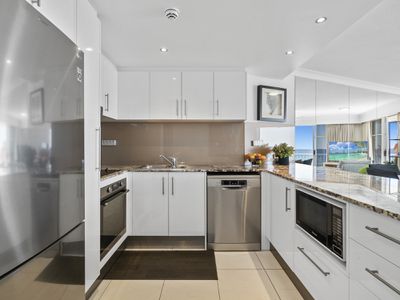 5D / 2 Nineteenth Avenue, Palm Beach