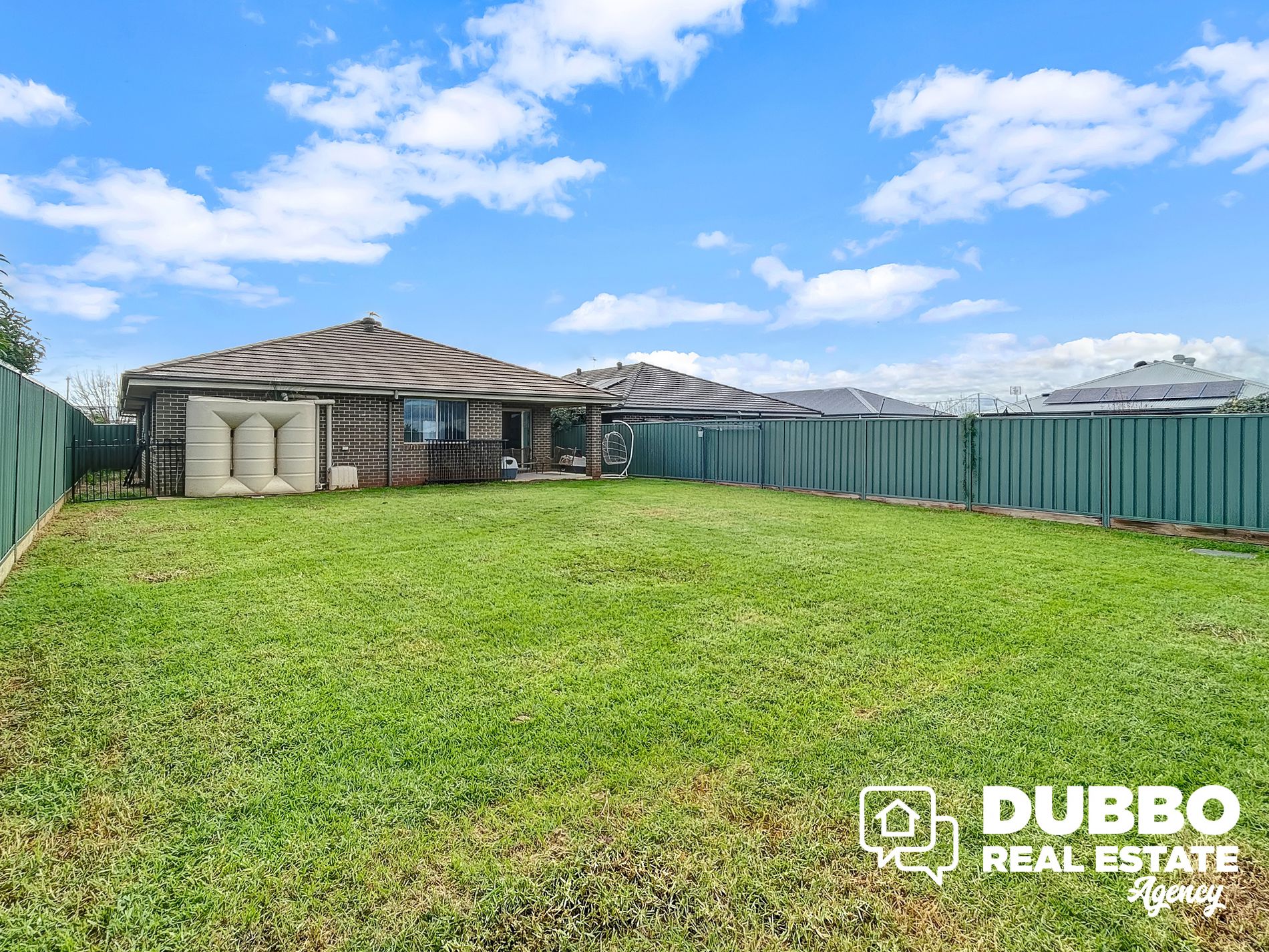 31 Magnolia Boulevard, Dubbo
