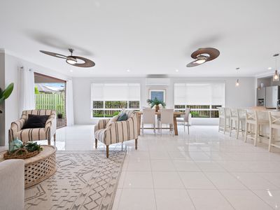 19 Belconnen Drive, Pimpama