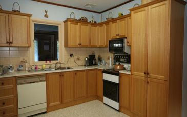 1 Paul Grove, Beaconsfield Upper
