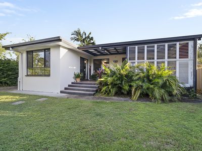 21 The Lakes Drive, Tweed Heads West