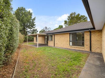 5 Glebe Drive, Sale